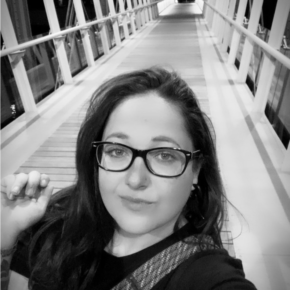 Meet your Posher, Jessica - Picture 8 of 16